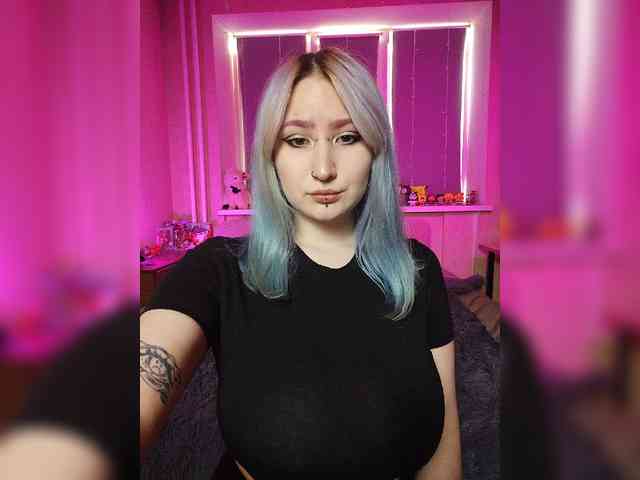 Darcy-666 webcam
