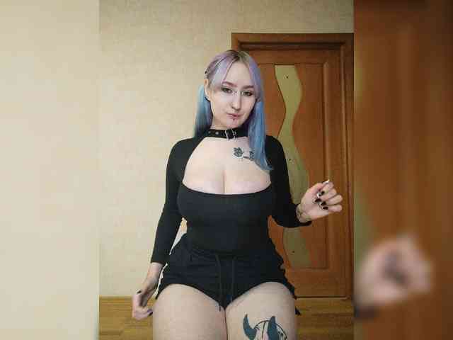 Darcy-666 webcam