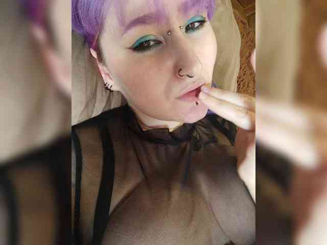 Darcy-666 webcam