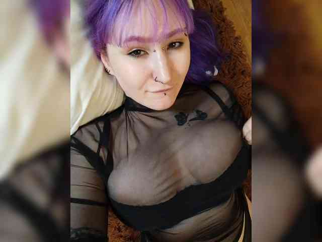 Darcy-666 webcam