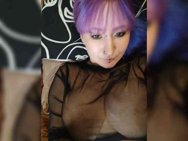 Darcy-666 webcam