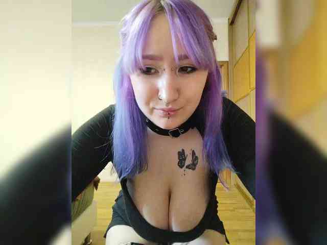 Darcy-666 webcam