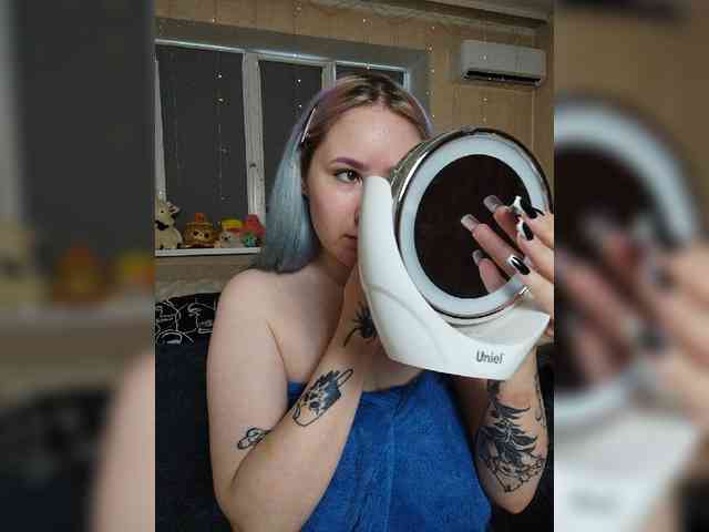 Darcy-666 webcam