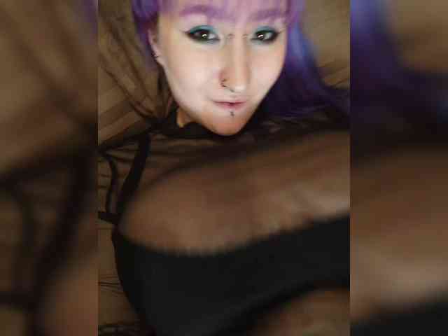 Darcy-666 webcam