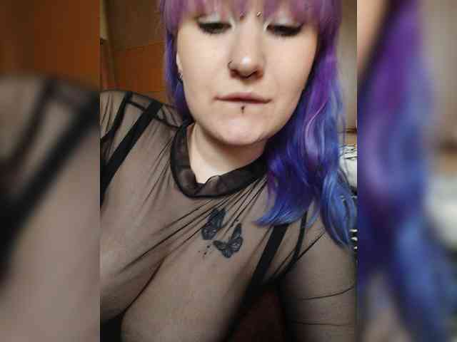 Darcy-666 webcam