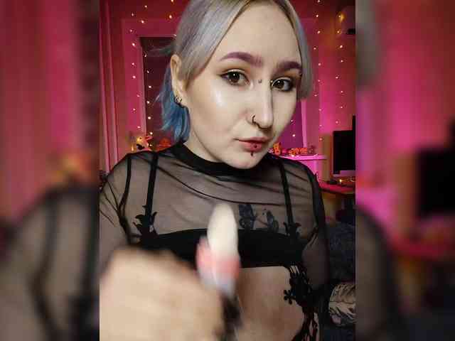 Darcy-666 webcam