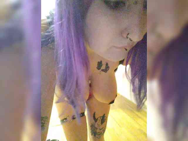 Darcy-666 webcam