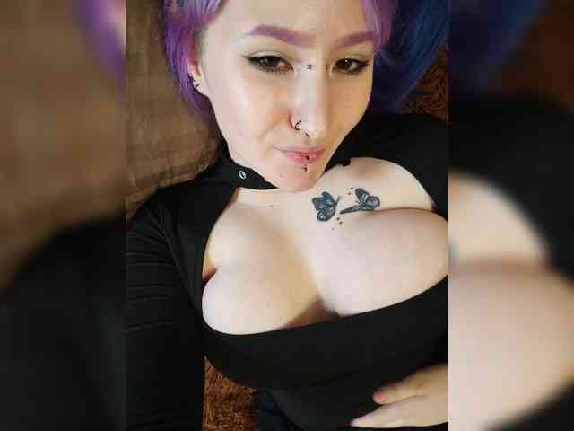 Darcy-666 webcam