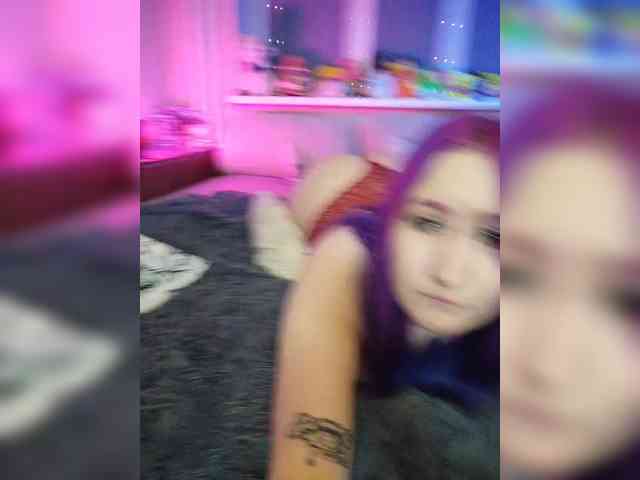 Darcy-666 webcam
