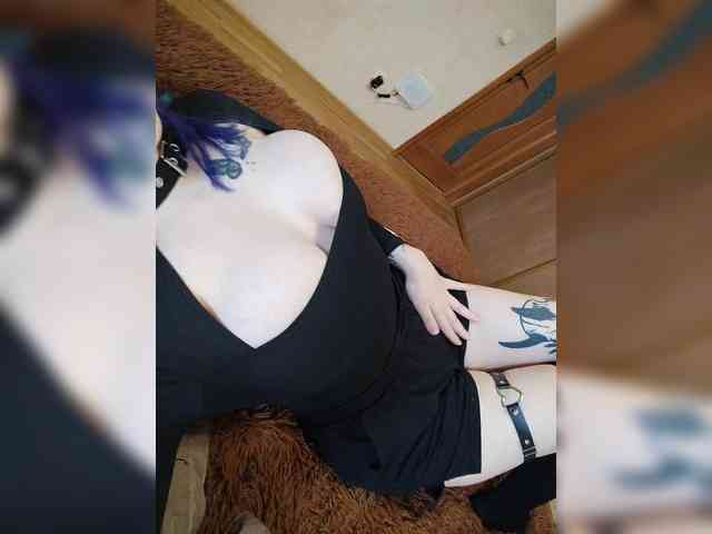 Darcy-666 webcam