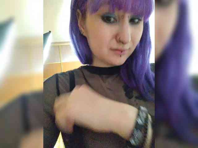 Darcy-666 webcam