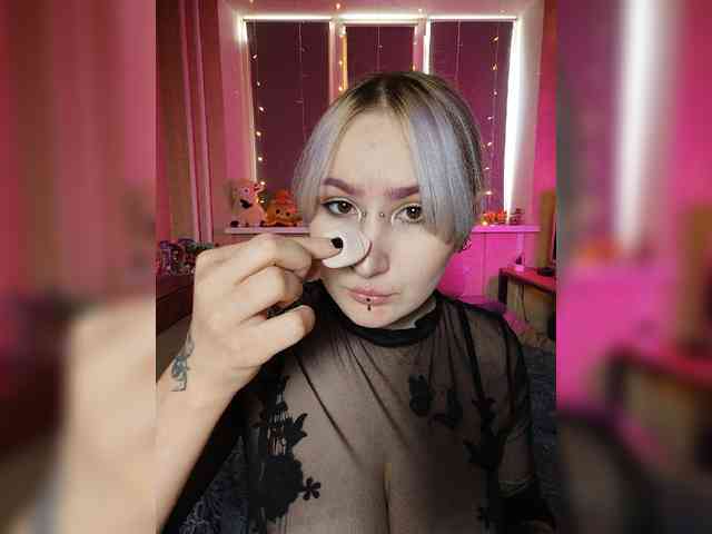 Darcy-666 webcam
