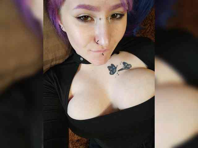 Darcy-666 webcam