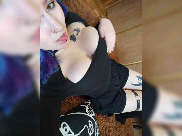 Darcy-666 webcam