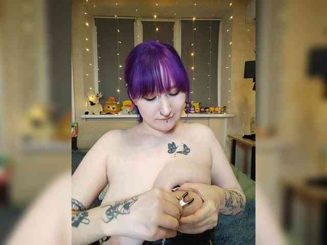 Darcy-666 webcam