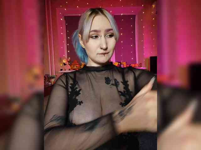 Darcy-666 webcam