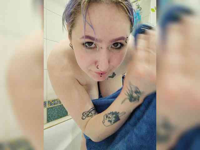 Darcy-666 webcam
