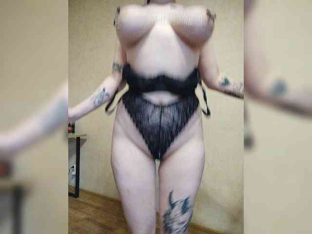 Darcy-666 webcam