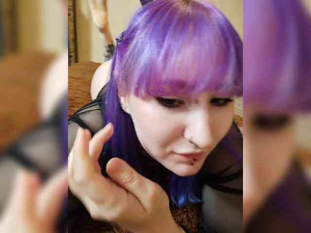 Darcy-666 webcam