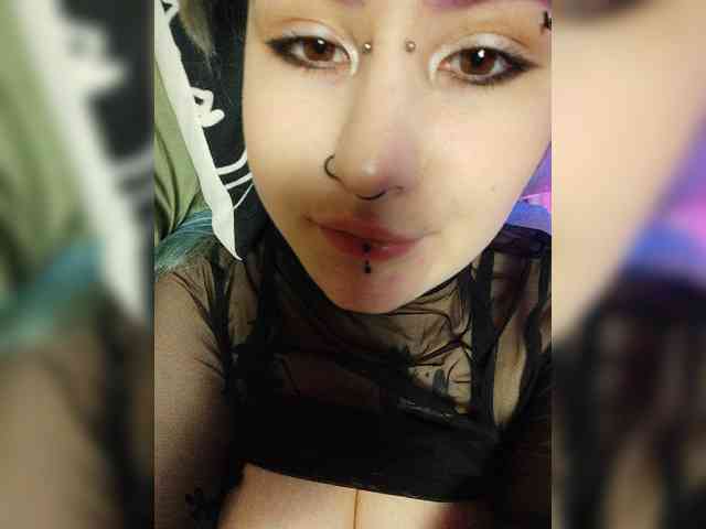 Darcy-666 webcam