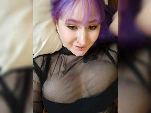 Darcy-666 webcam