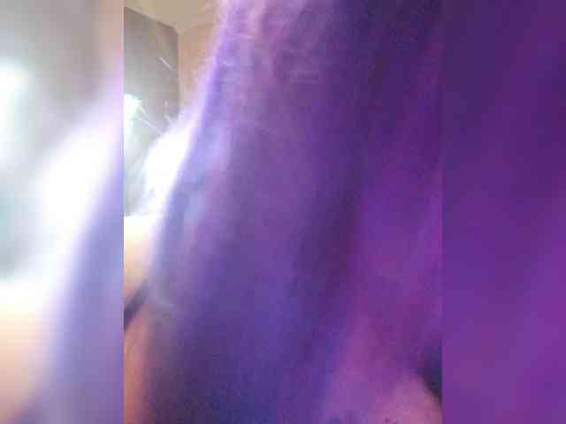Darcy-666 webcam