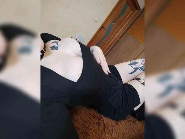 Darcy-666 webcam