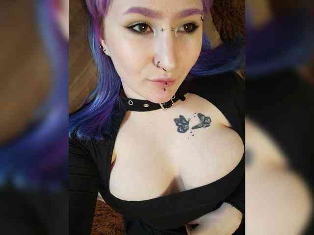 Darcy-666 webcam