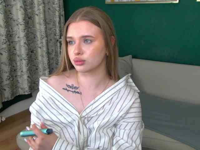 MishaRuss webcam