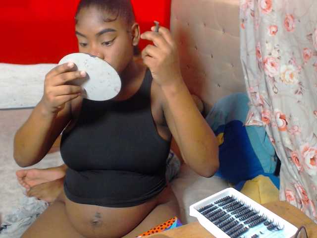 evaxxemma live cam on BongaCams