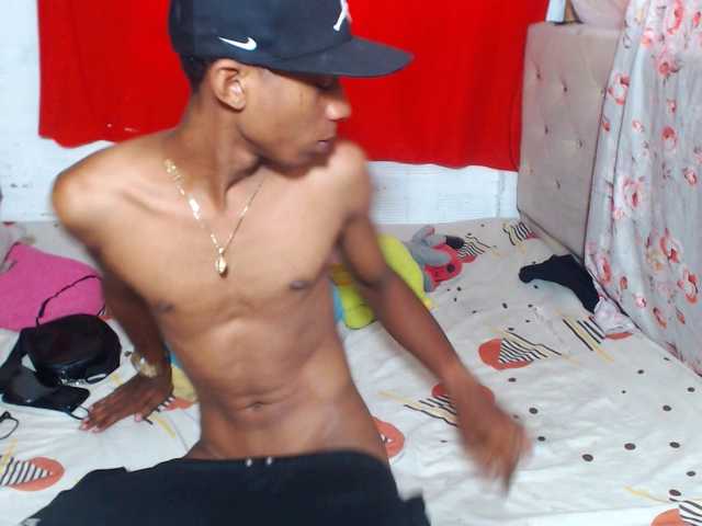 evaxxemma live cam on BongaCams