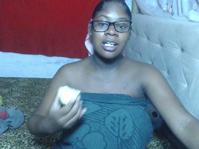 evaxxemma live cam on BongaCams