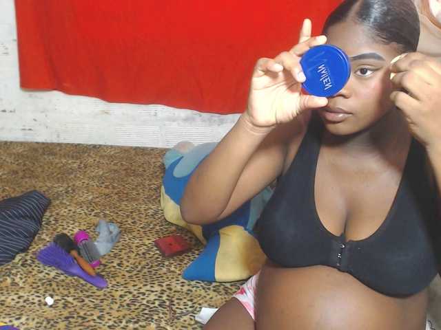 EvaAndEmma live webcam show