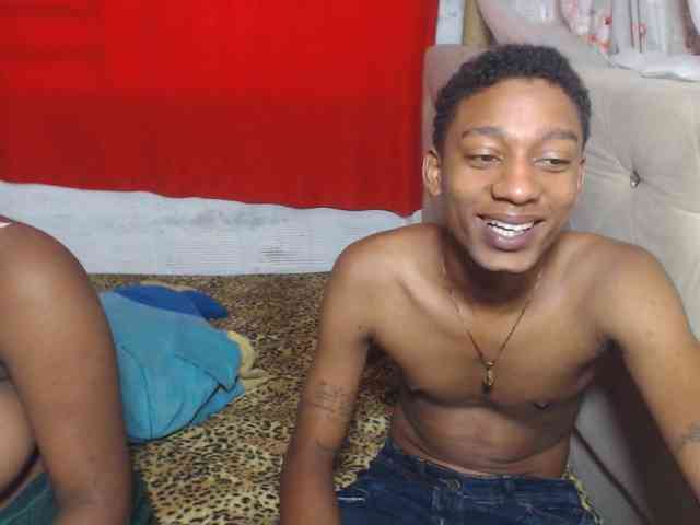 EvaAndEmma webcam