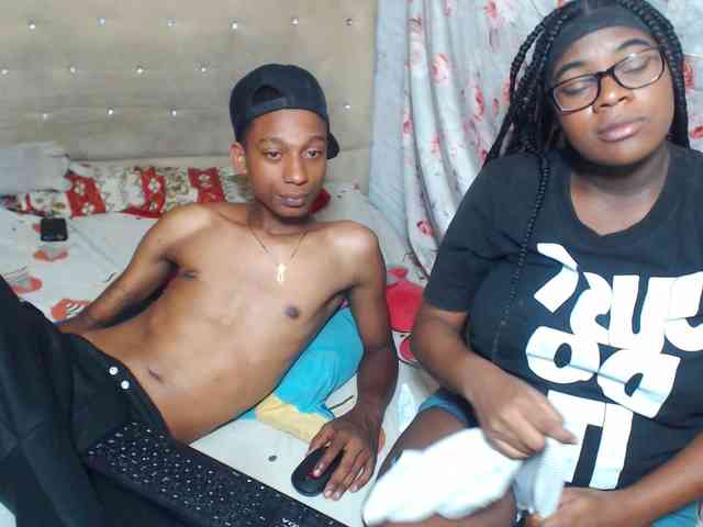 EvaAndEmma webcam