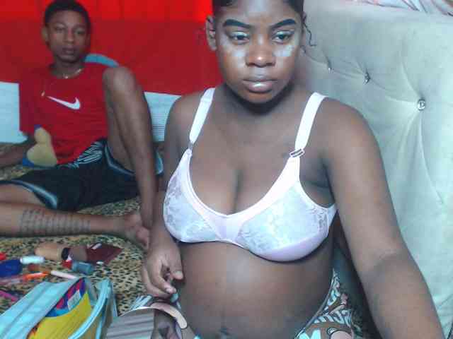 EvaAndEmma webcam
