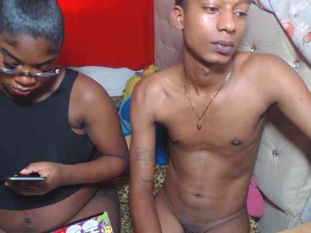 EvaAndEmma webcam