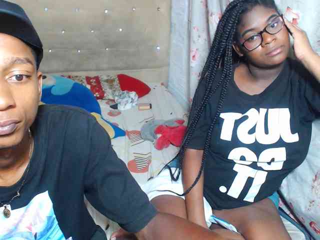 EvaAndEmma webcam