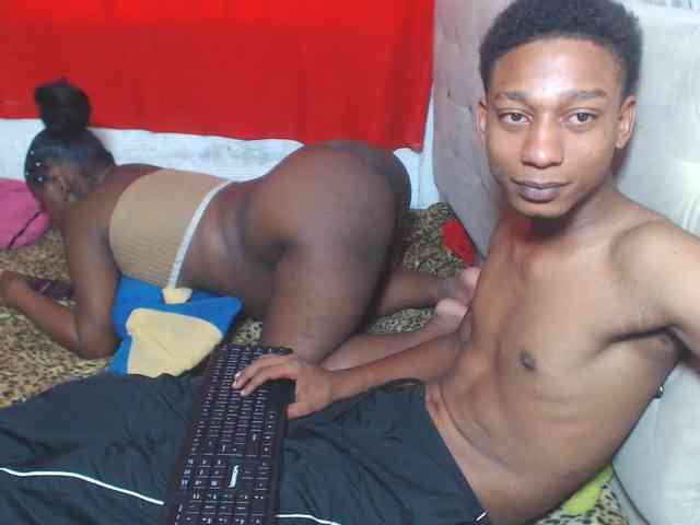 EvaAndEmma webcam