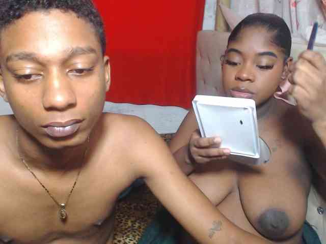 EvaAndEmma webcam