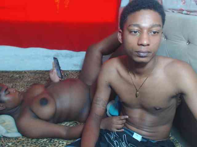 EvaAndEmma webcam