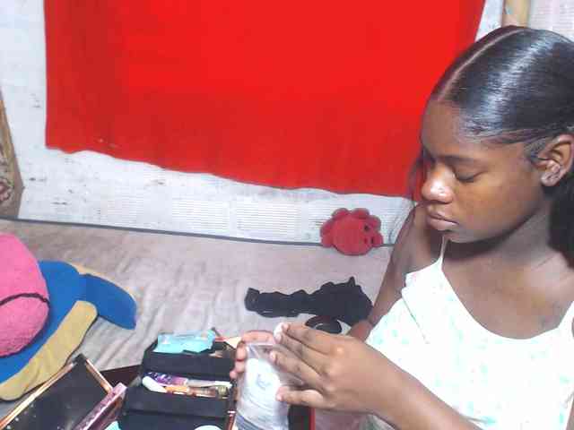 Modelo: EvaAndEmma