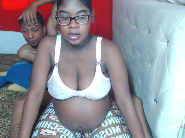 EvaAndEmma webcam