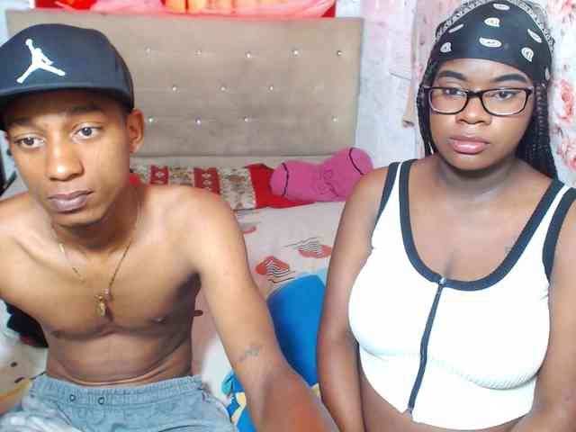 EvaAndEmma webcam