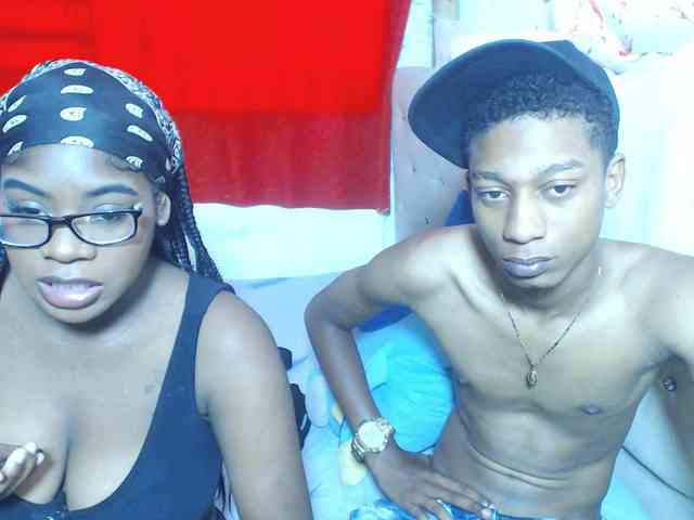 EvaAndEmma webcam