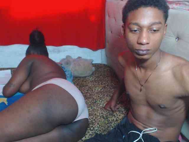 EvaAndEmma webcam