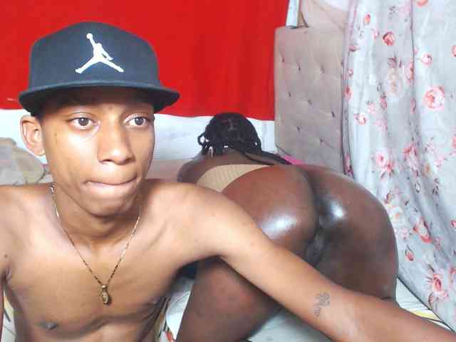 EvaAndEmma webcam