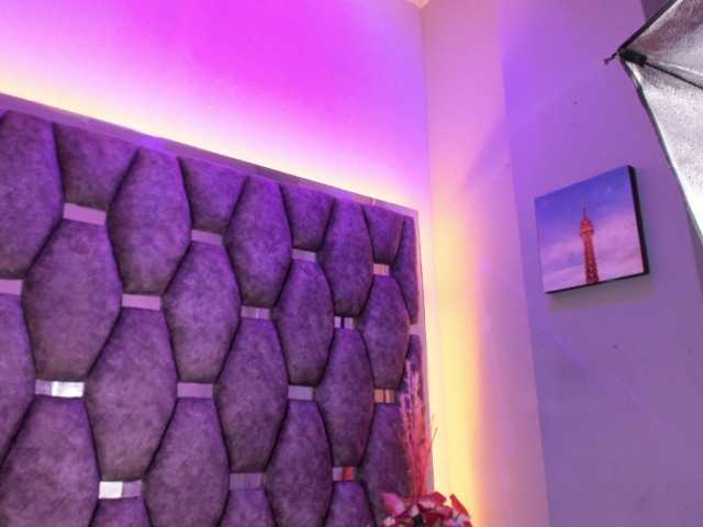 IsabelaBigAsss live cam on BongaCams
