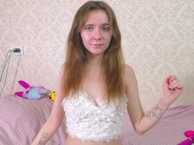 Cuteal1ce live cam on BongaCams
