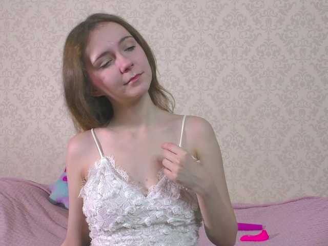Cuteal1ce live cam on BongaCams